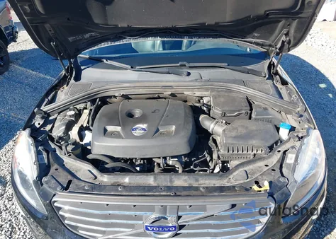 2015 Volvo Xc60 T5 Premier Plus z USA, uszkodzony, nr VIN YV426MDC6F2605105